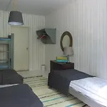 Saarjaerve Jaerve Aeaeres 28-le, 8 Magamistuba Holiday home *