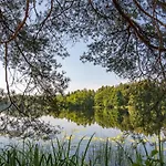 Saarjaerve Jaerve Aeaeres 28-le, 8 Magamistuba Holiday home