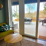 Saarjaerve Jaerve Aeaeres 28-le, 8 Magamistuba Holiday home Tromsi