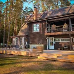 Holiday home Saarjaerve Jaerve Aeaeres 28-le, 8 Magamistuba Tromsi