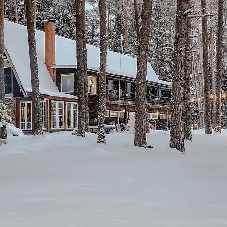 Hébergement de vacances Saarjaerve Puhkemaja 32-le, 8 Magamistuba