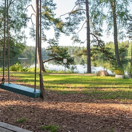 Saarjaerve Jaerve Aeaeres 28-le, 8 Magamistuba