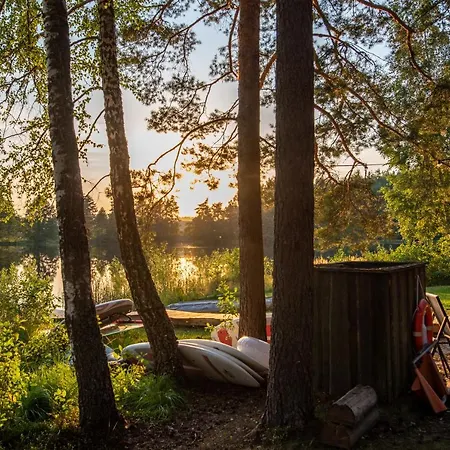 Saarjaerve Jaerve Aeaeres 28-le, 8 Magamistuba Tromsi