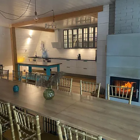 Saarjaerve Jaerve Aeaeres 28-le, 8 Magamistuba Ferienhaus *