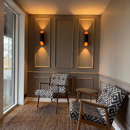 Saarjaerve Jaerve Aeaeres 28-le, 8 Magamistuba