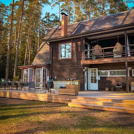 Ferienhaus Saarjaerve Jaerve Aeaeres 28-le, 8 Magamistuba Tromsi
