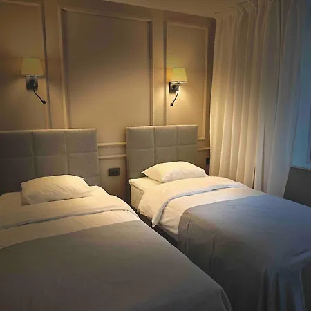 Saarjaerve Jaerve Aeaeres 28-le, 8 Magamistuba Vakantiehuis Tromsi