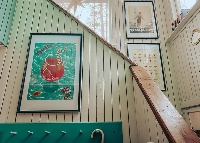 Saarjaerve Jaerve Aeaeres 28-le, 8 Magamistuba *