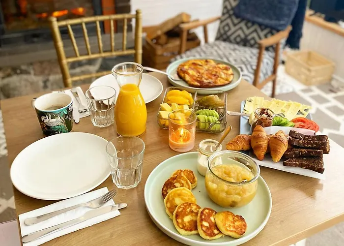 Saarjaerve Jaerve Aeaeres 28-le, 8 Magamistuba