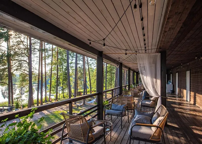 Saarjaerve Jaerve Aeaeres 28-le, 8 Magamistuba