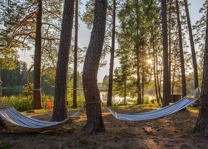 Saarjaerve Jaerve Aeaeres 28-le, 8 Magamistuba * Tromsi