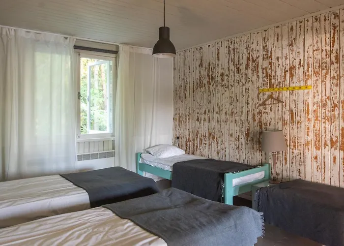 Saarjaerve Jaerve Aeaeres 28-le, 8 Magamistuba Holiday home Tromsi