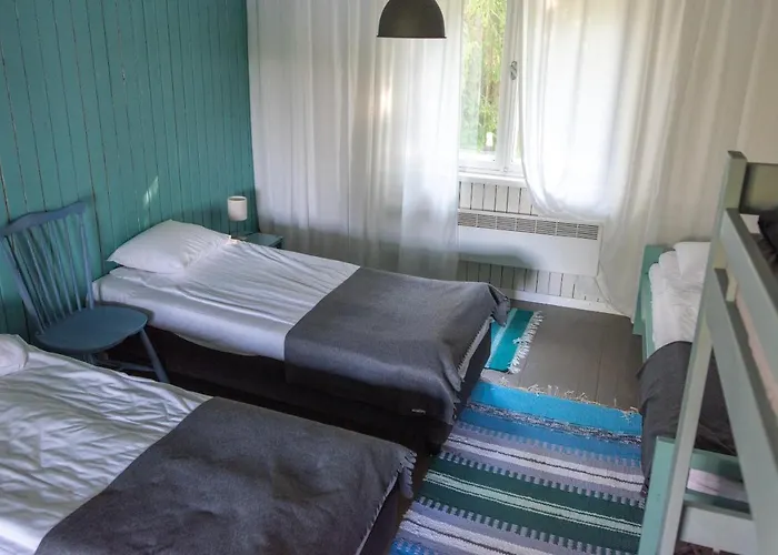 Saarjaerve Jaerve Aeaeres 28-le, 8 Magamistuba