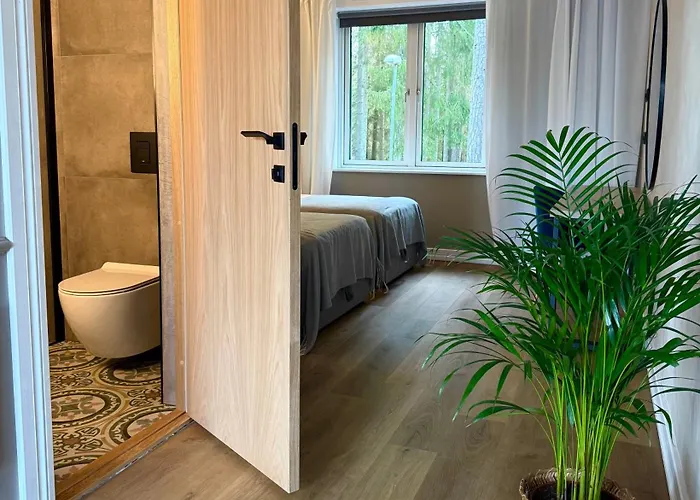 Saarjaerve Jaerve Aeaeres 28-le, 8 Magamistuba Tromsi