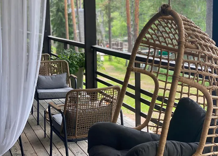 Saarjaerve Jaerve Aeaeres 28-le, 8 Magamistuba Tromsi