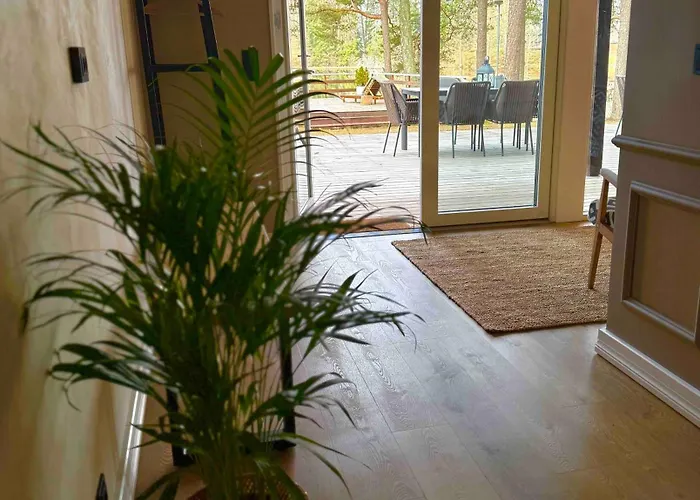 Saarjaerve Jaerve Aeaeres 28-le, 8 Magamistuba